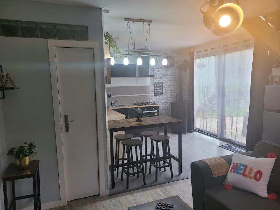 Petite Maison Cosy En Duplex Eguelshardt Dış mekan fotoğraf