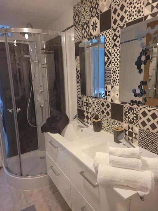 Petite Maison Cosy En Duplex Eguelshardt Dış mekan fotoğraf